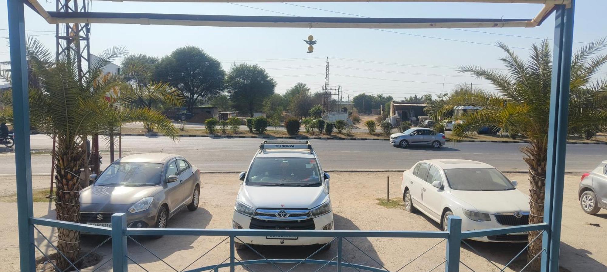 Long Drive And Resaurt Hotel Jaipur