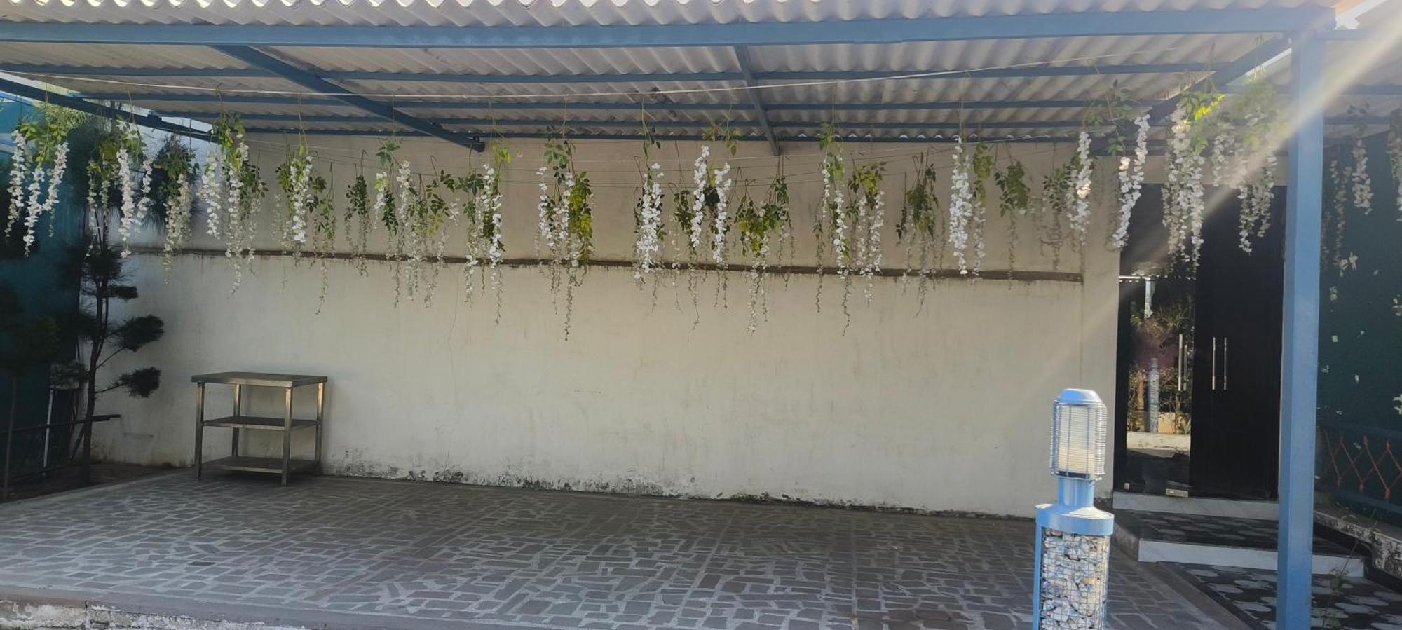 Long Drive And Resaurt Hotel